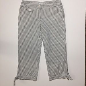 White House Black Market Women’s Cropped Pants